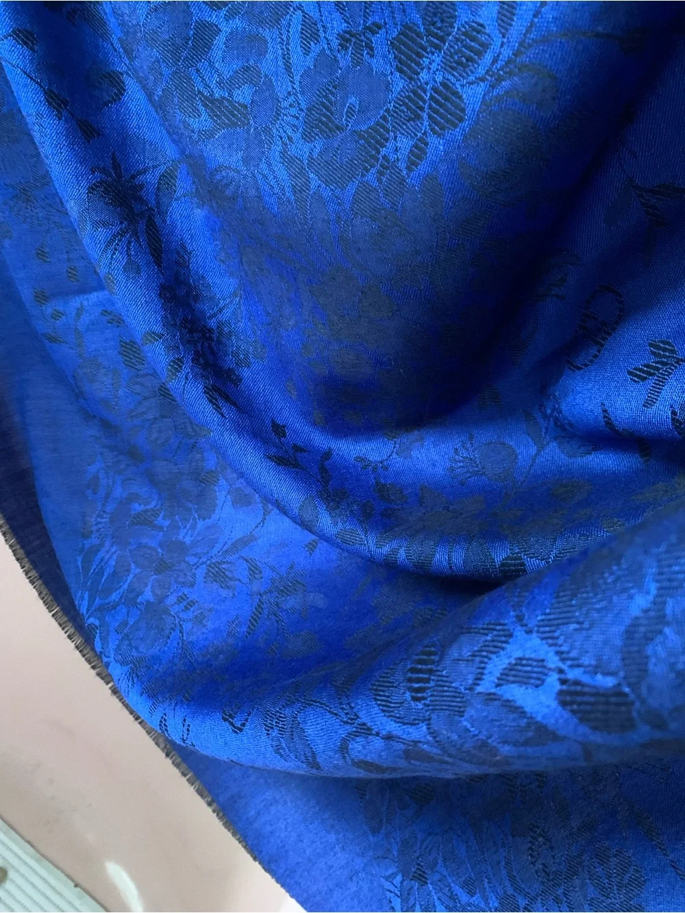 GUCCI WRAP SCARF WOOL SILK ROYAL BLUE 60” SQUARE